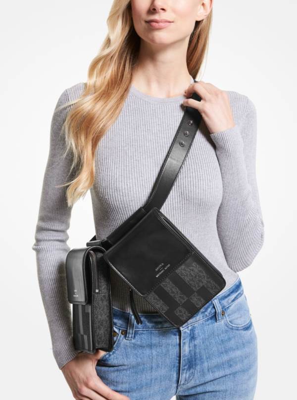 Panske Crossbody Kabelka Michael Kors ASHYA X Saga Signature And Leather Multi Čierne - Tasky Michael Kors Levně | WOUHP-2698